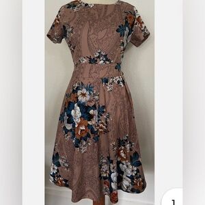 Lamiu NWT Vintage Style Floral Paisley Patterned Dress